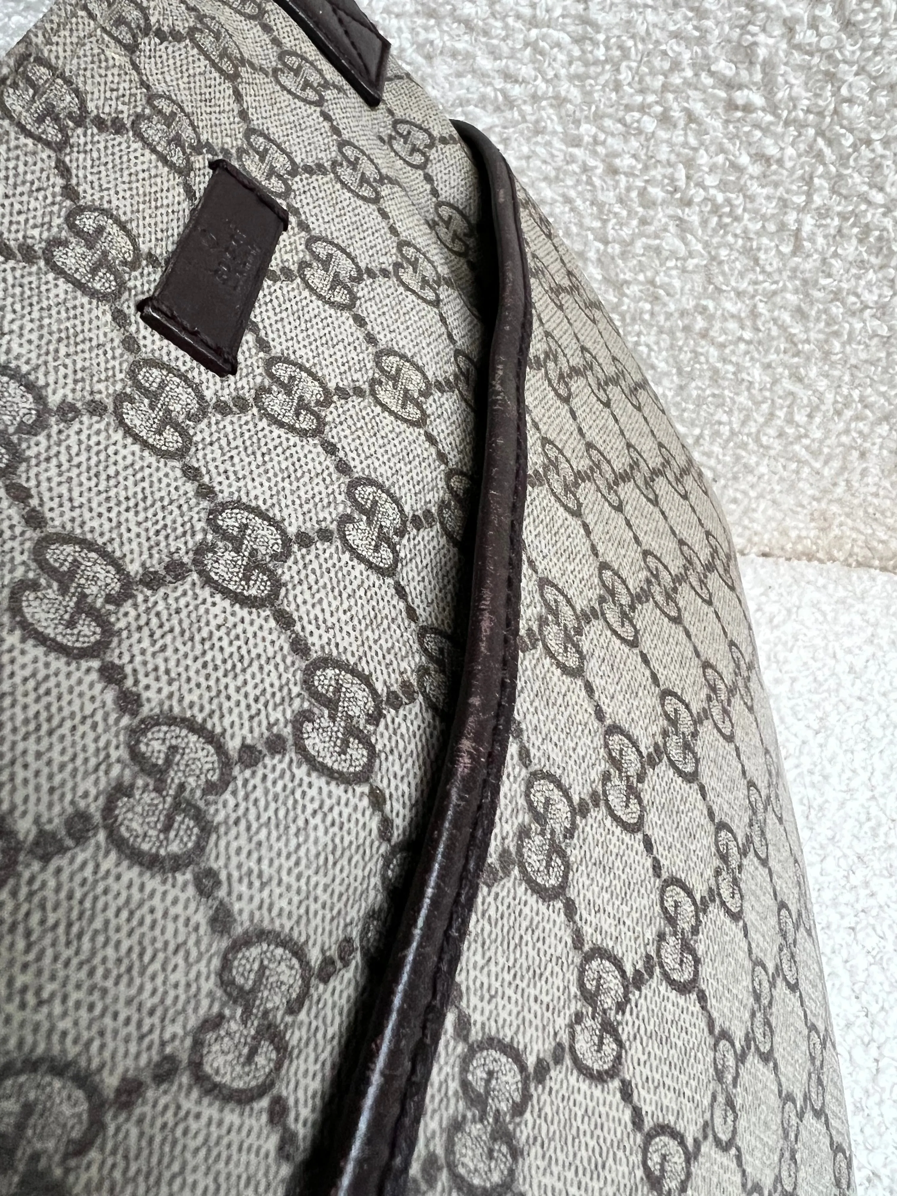 Gucci GG Canvas Slim Messenger Bag