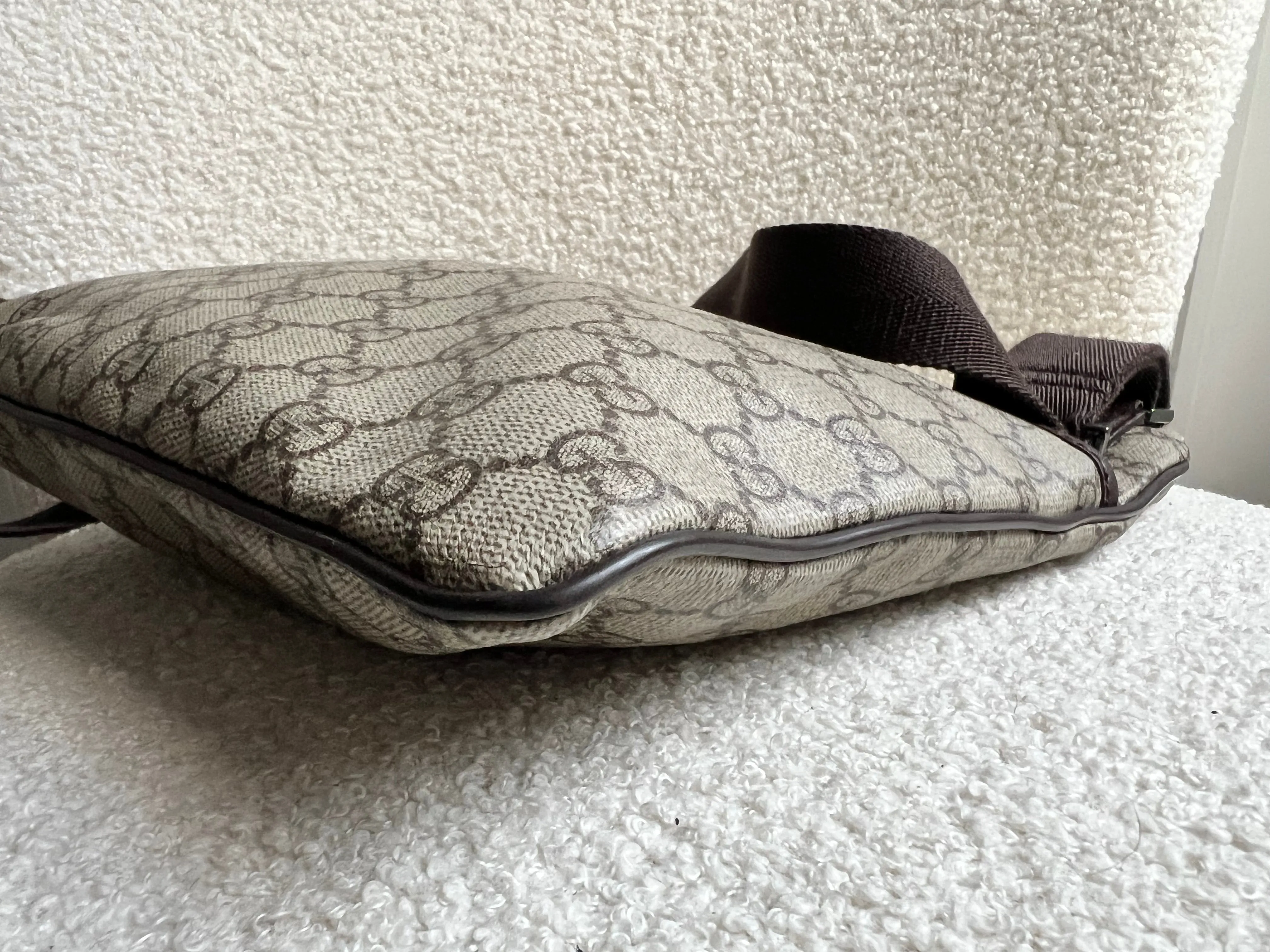 Gucci GG Canvas Slim Messenger Bag