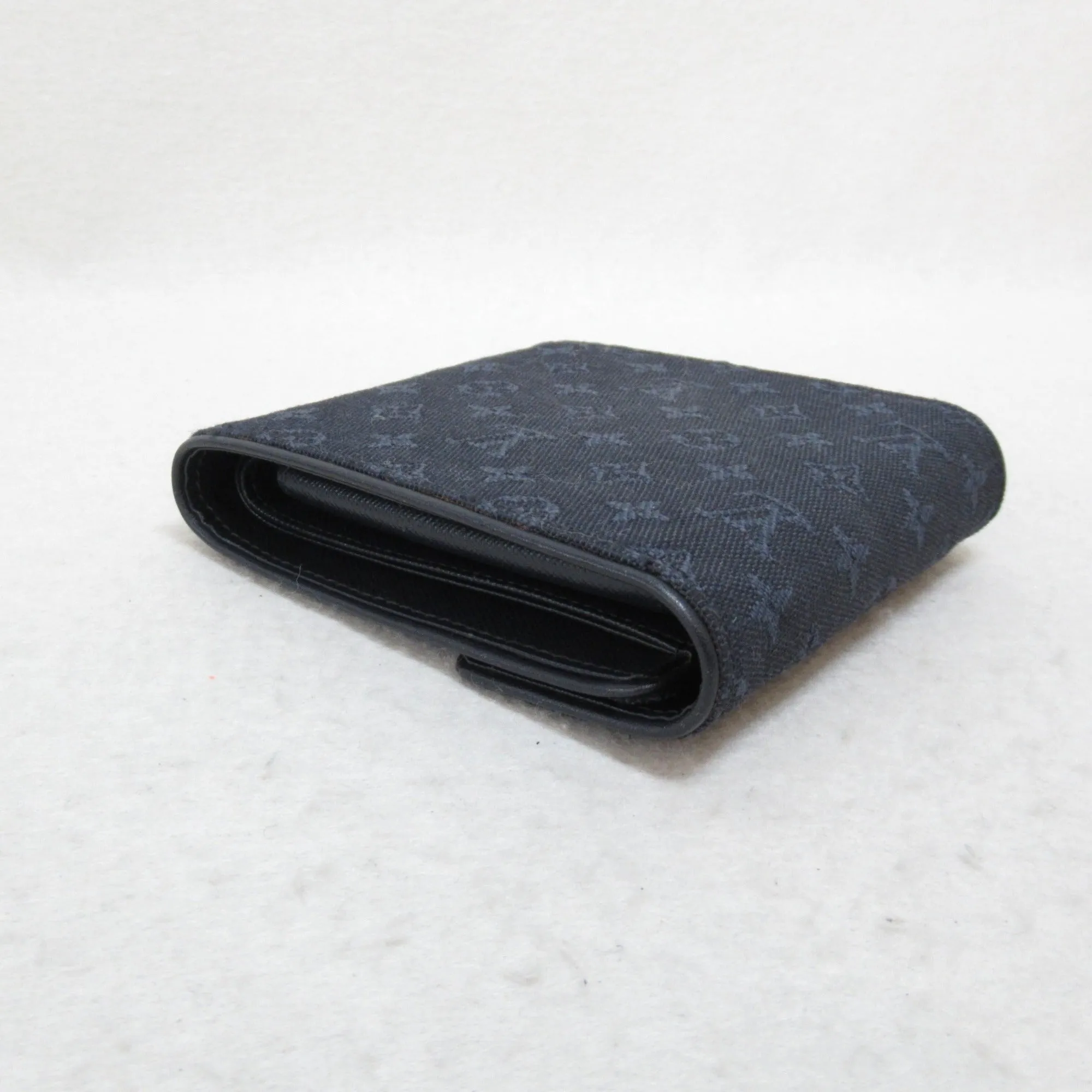 Trendy Inspired Louis Vuitton Porto Bier Carte Credit Monet Trifold Wallet Blue Tst Blue Monogram Mini Canvas M92439