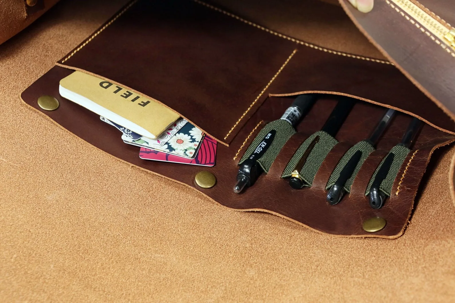 vegetable tanned leather crossbody shoulder bag
