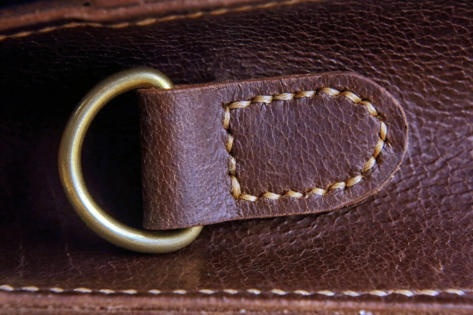 vegetable tanned leather crossbody shoulder bag